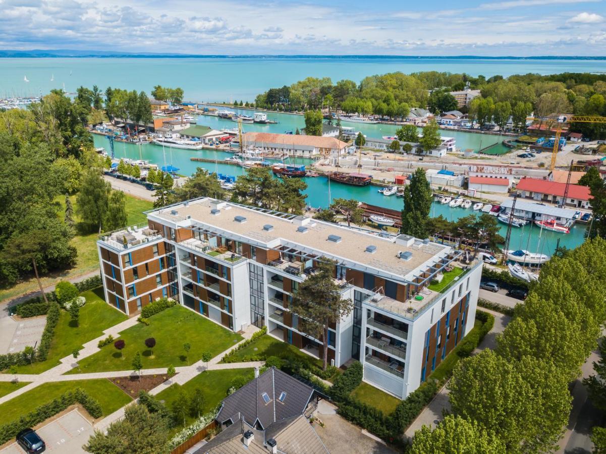 Mf Port Azur Wellness Apartments Шиофок Экстерьер фото